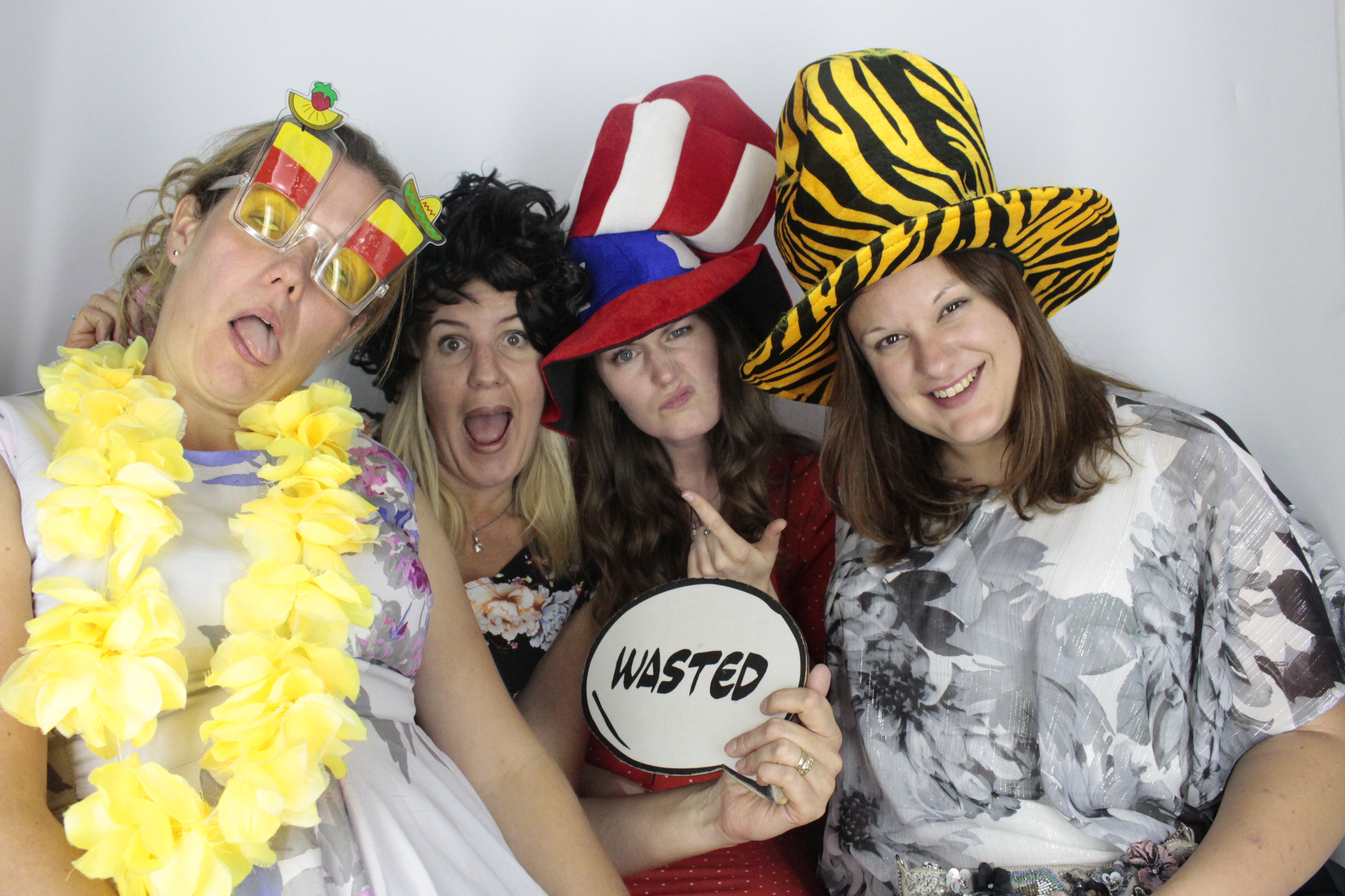 Nadine 40th Birthday  | View more photos from the event at gallery.myphotoboothexperience.co.uk/u/MyPhotoBoothExperienceLtd/Nadine-40th-Birthday